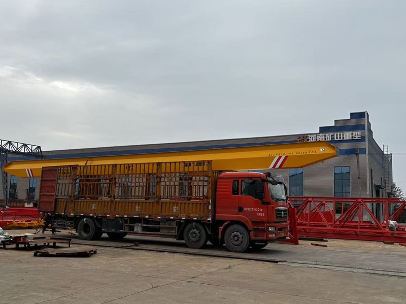 電動單梁起重機 LD5t-18.5m 制作完成 裝車發(fā)出